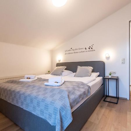 Apartment Alpenchalets - Zse203 By Interhome Zell am See Exteriör bild